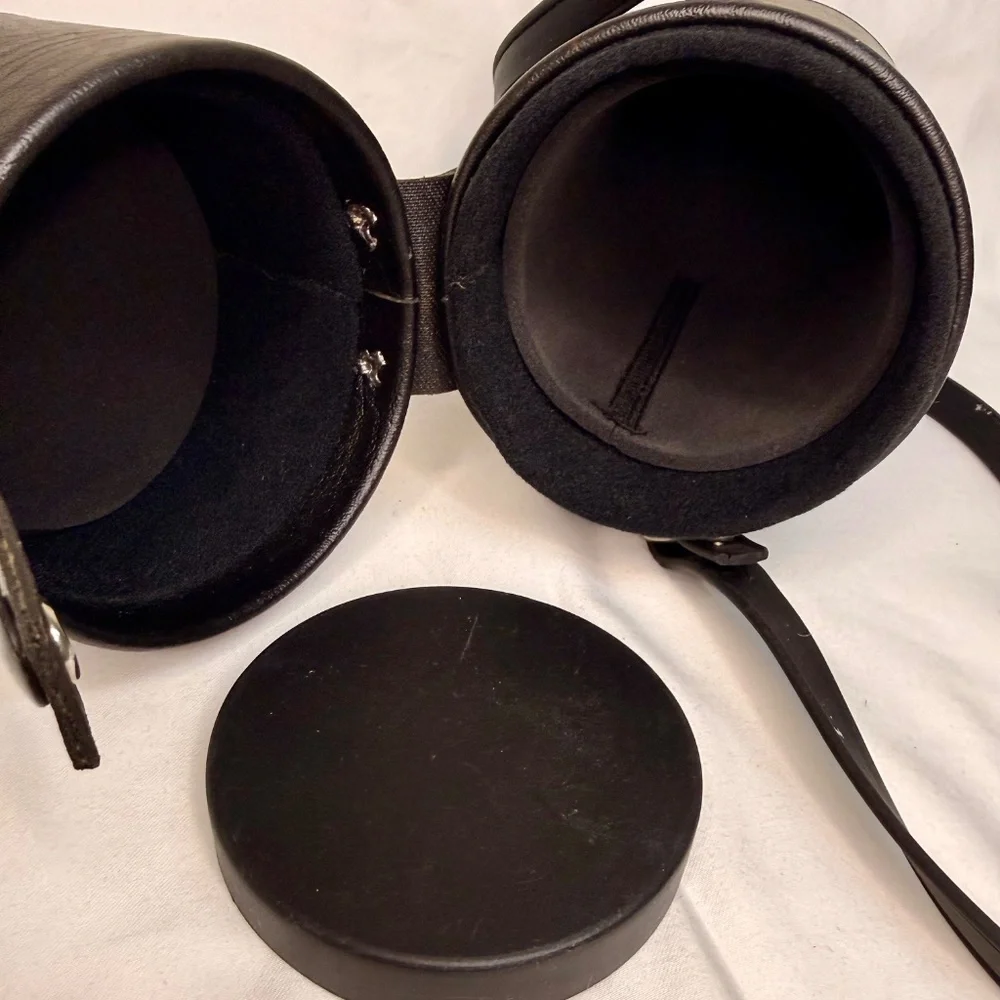 Unbranded Hard Lens Case 9